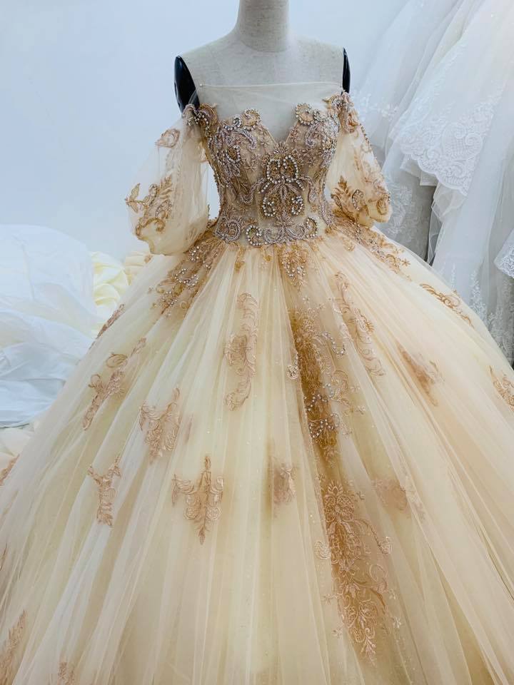yellow ball gown belle