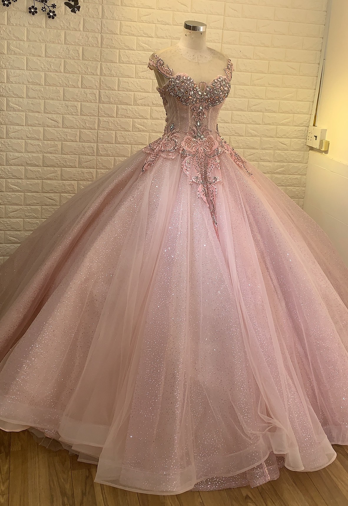 Candy sweet pink sparkle short or cap sleeves ball gown wedding/prom ...