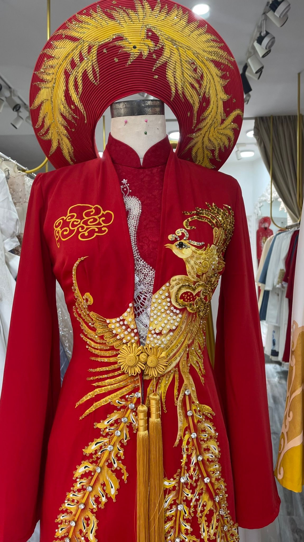 Red Ao Dai Vietnam for Men, Dragon Hand-drawn Vietnamese